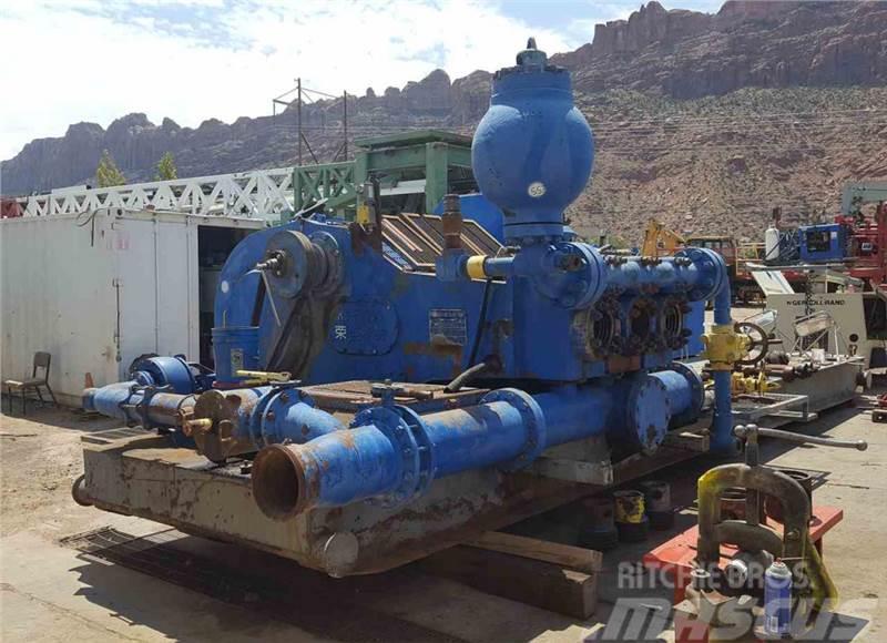  Rongsheng Machinery F-1000 Triplex Mud Pump Vesipumput