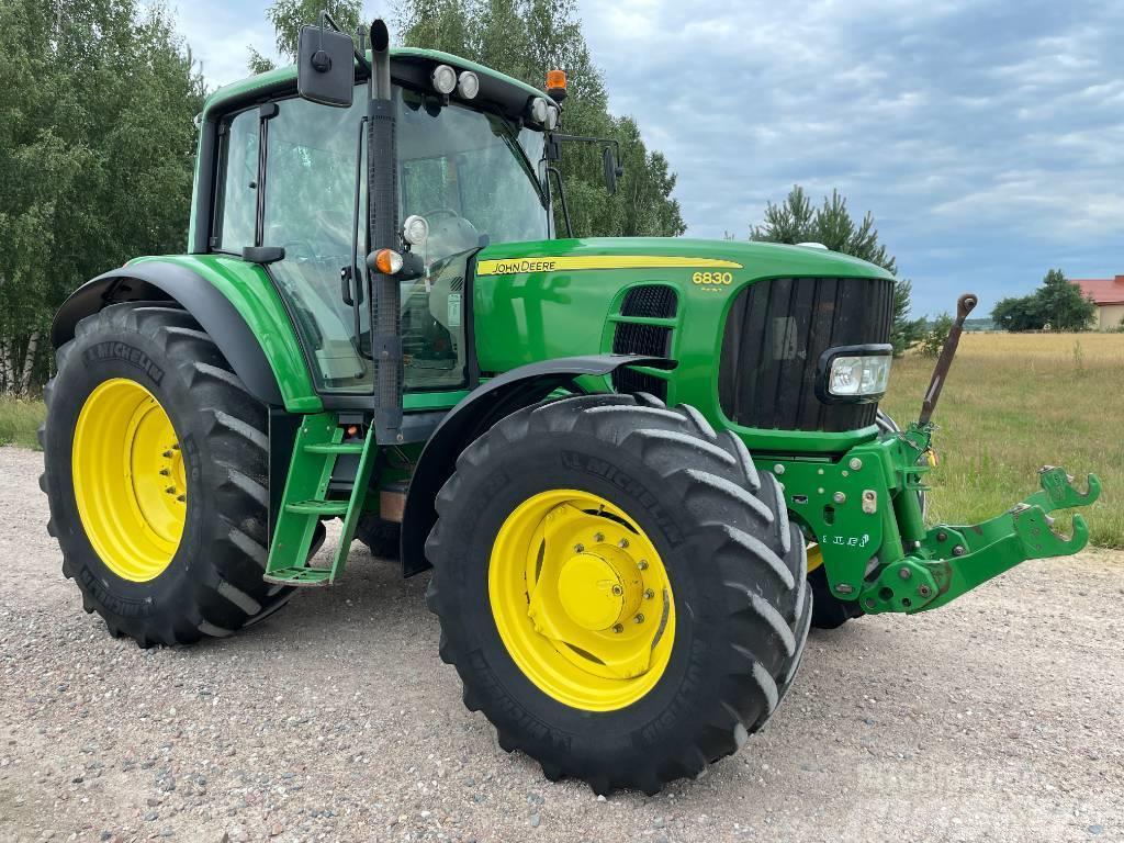 John Deere 6830 Premium AutoPowr Traktorit
