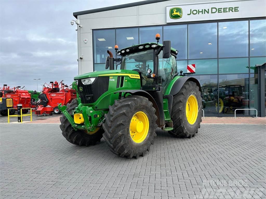 John Deere 6R215 Traktorit