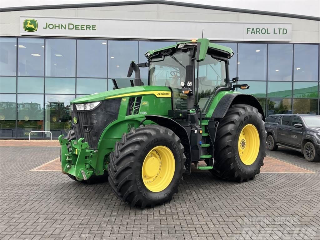 John Deere 7R330 Traktorit