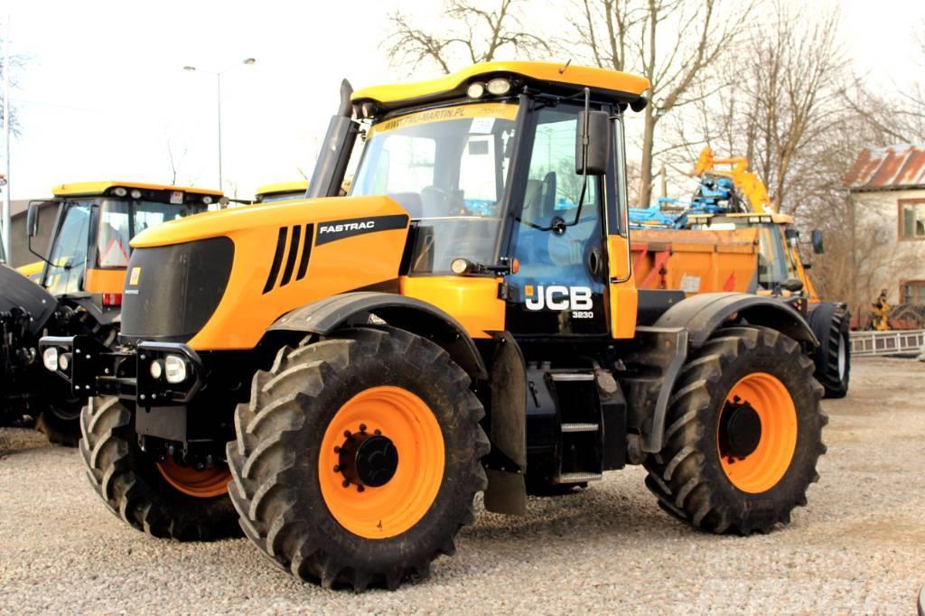 JCB Fastrac 3230 XTRA Traktorit