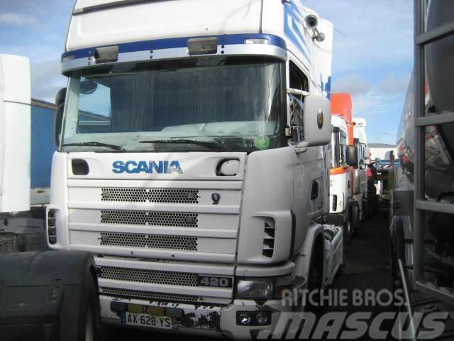 Scania L 124L420 Vetopöytäautot