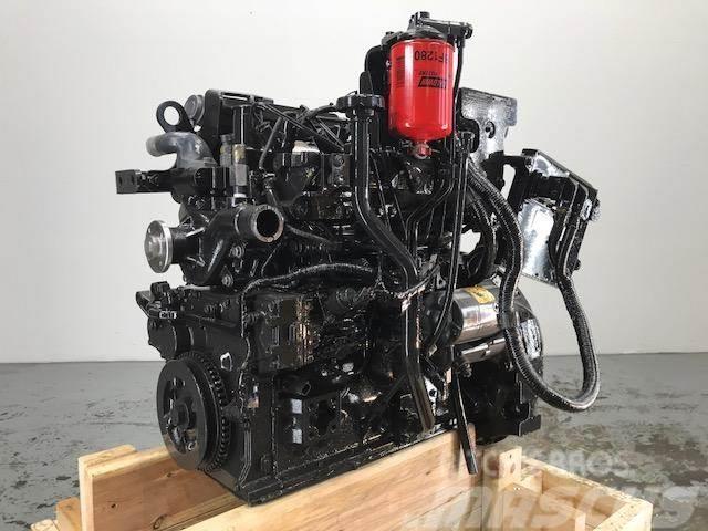 Komatsu SAA4D95-LE5 Moottorit