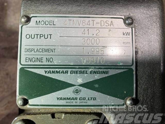 Yanmar 4TNV84T-DSA Moottorit