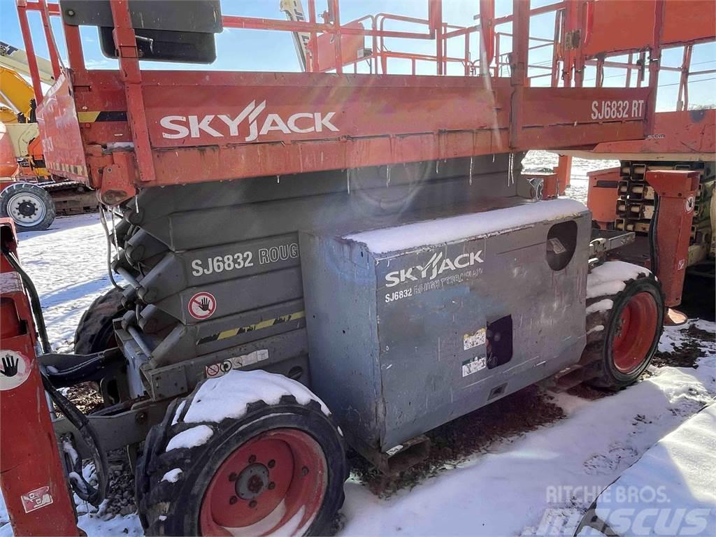 SkyJack SJ6832RT Saksilavat