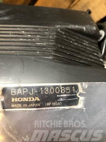 Honda 150 VTEC Merimoottorit