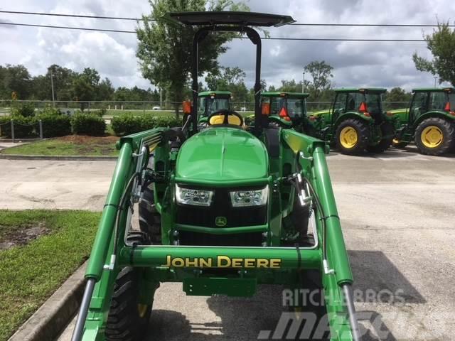 John Deere 4066M Traktorit