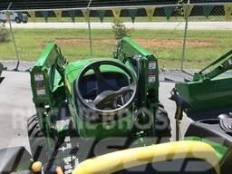 John Deere 4066M HD Traktorit