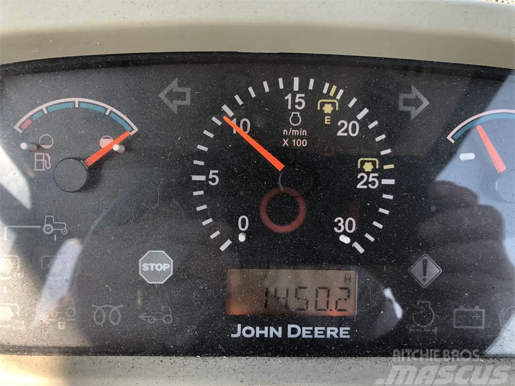 John Deere 4720 Traktorit