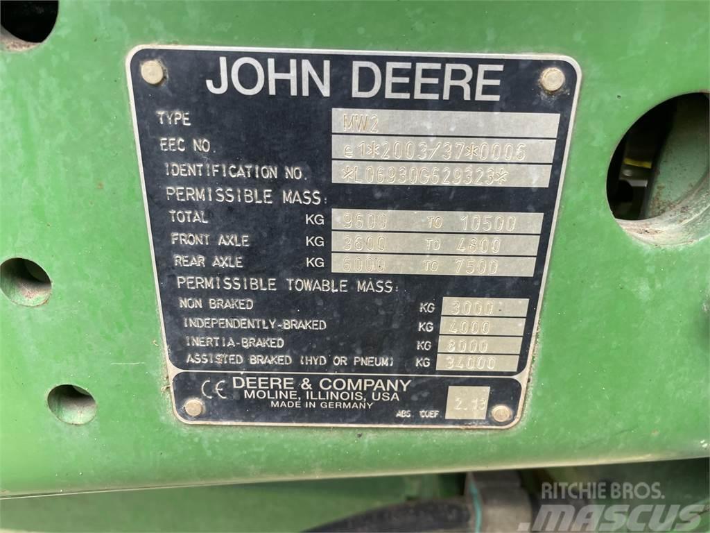 John Deere 6930 Traktorit