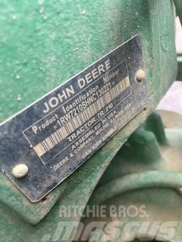 John Deere 7R 210 Traktorit