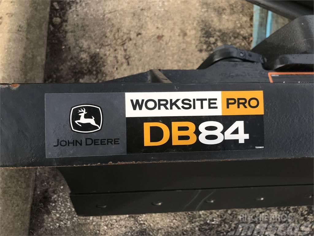 John Deere DB84 Muut koneet