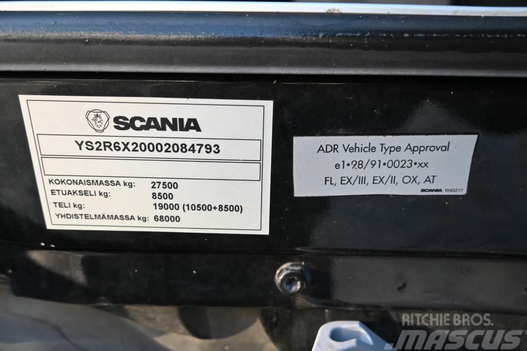 Scania R560 6x2 V8 ADR Vetopöytäautot