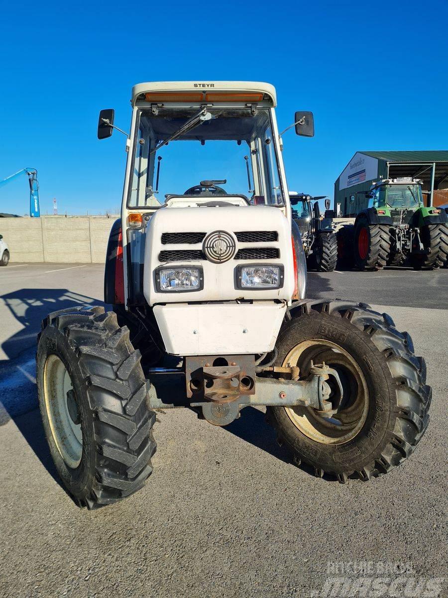 Steyr 8075 A Traktorit