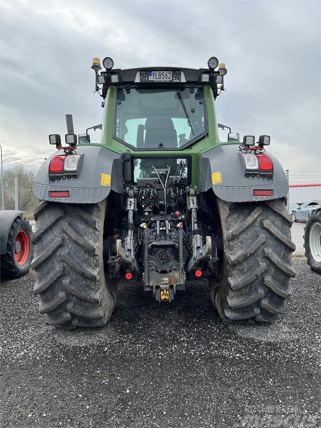 Fendt 828 VARIO S4 Traktorit