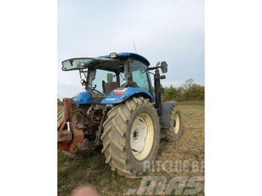 New Holland T6020ELEVAGE Traktorit