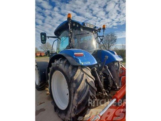 New Holland T7270AC Traktorit