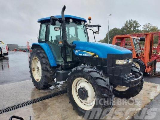 New Holland TM130 Traktorit