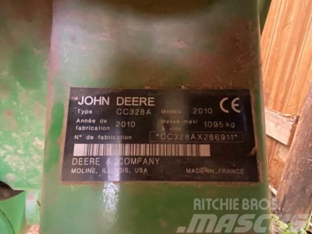 John Deere 328A Niittomurskaimet