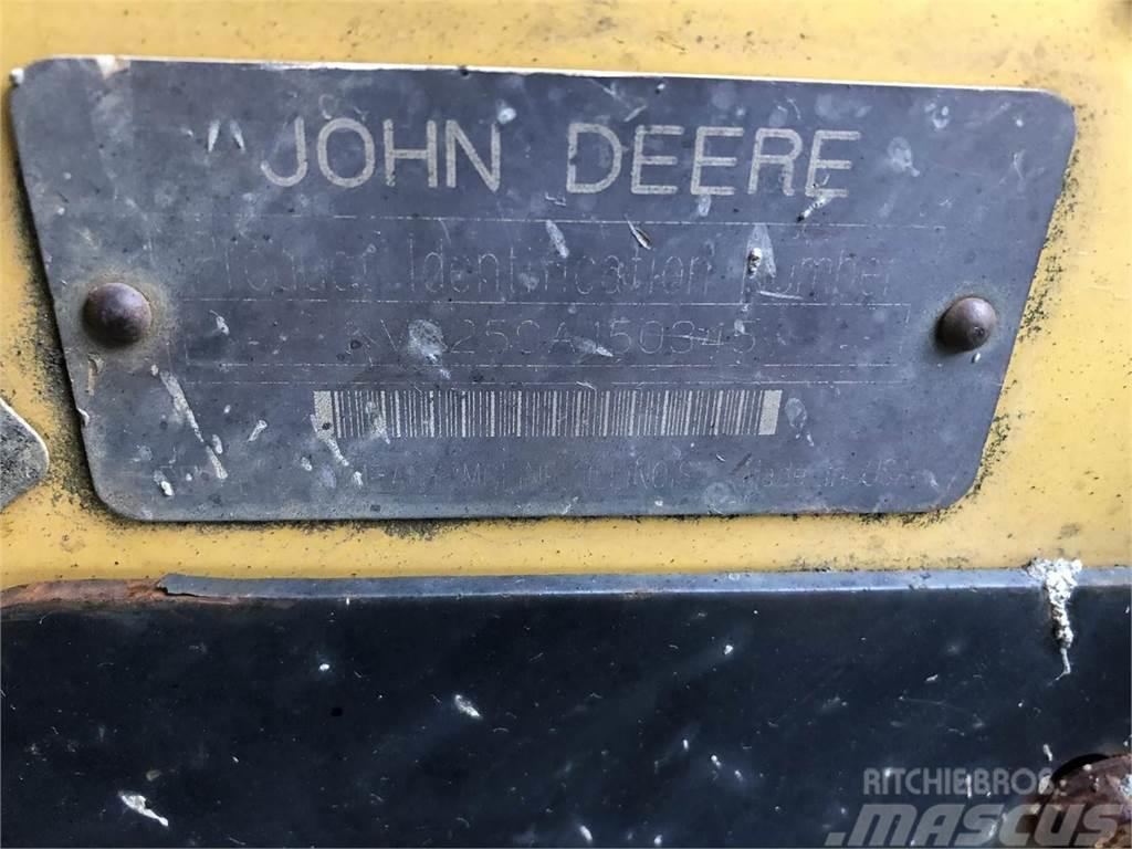 John Deere 250 Liukuohjatut kuormaajat