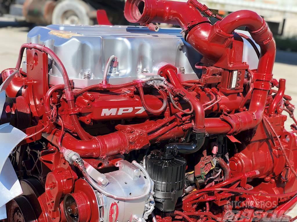 Mack MP7 Moottorit