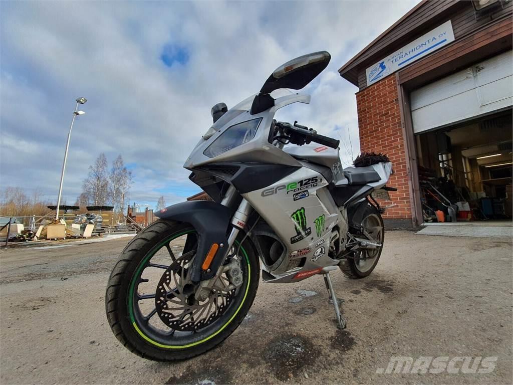Derbi GPR 125 kevytmoottoripyörä Muut kuorma-autot