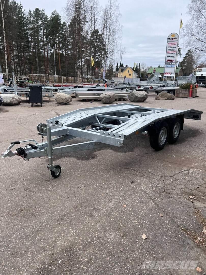 NIEWIADOW Adam 4x2 / 2700kg rampeilla Autonkuljetusperävaunut