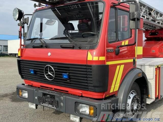 Mercedes-Benz 1422 Metz Feuerwehr Leiter 30 m. nur 31.361 Km. Muut kuorma-autot
