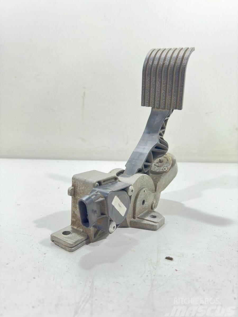 DAF /Tipo: V90 R.3.44-1 / Pedal do Acelerador com Sens Moottorit