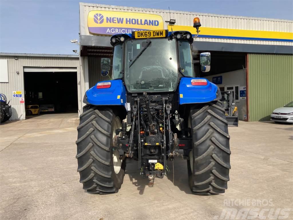 New Holland T5.120 Electro Command Traktorit