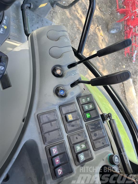 CLAAS ARION 530 CIS Incl Frontlæsser FL 120 Frontlæsser Traktorit