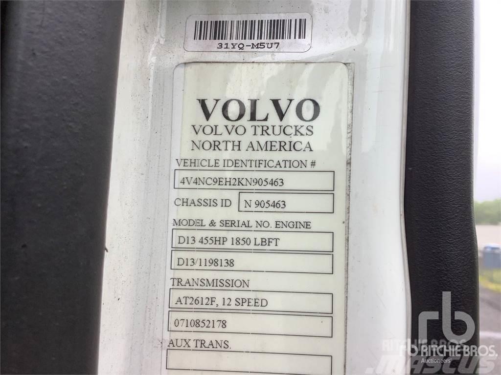 Volvo VNL Vetopöytäautot