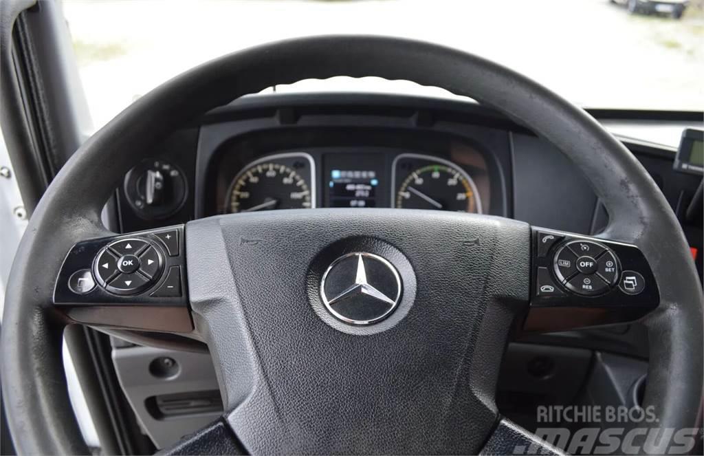 Mercedes-Benz Atego 716 IZOTERMA REFRIGERATOR SIDE DOOR Kylmä-/Lämpökori kuorma-autot