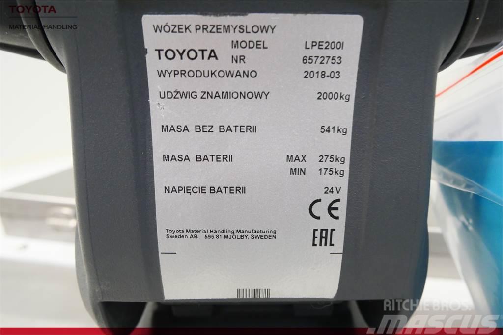 Toyota LPE200 INOX Lavansiirtotrukit ajotasolla