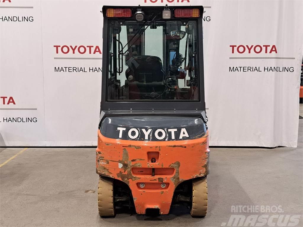 Toyota 8FBMT25 Electric forklift trucks