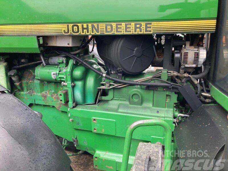 John Deere 8200 Traktorit