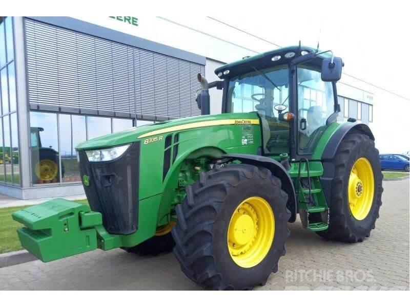 John Deere 8335R Traktorit