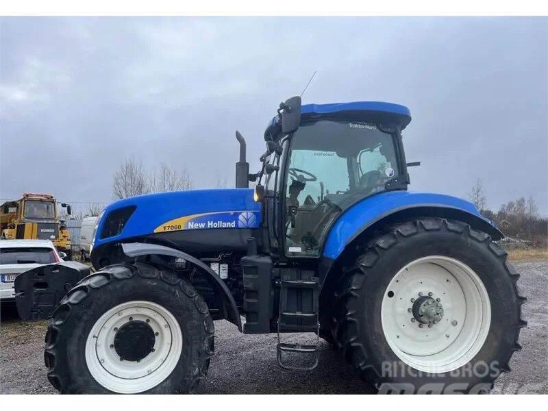 New Holland T7060 Traktorit
