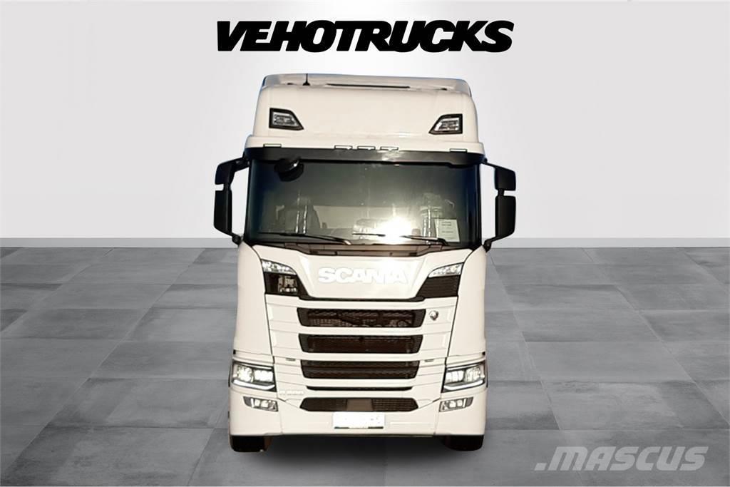 Scania R500 6x2-Retarder Vetopöytäautot