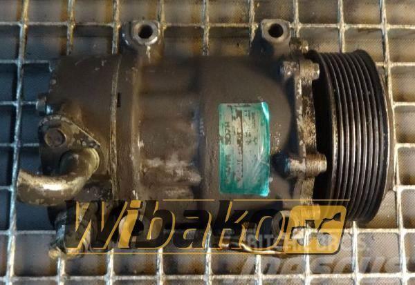 Scania Air conditioning compressor Scania SD7H Moottorit