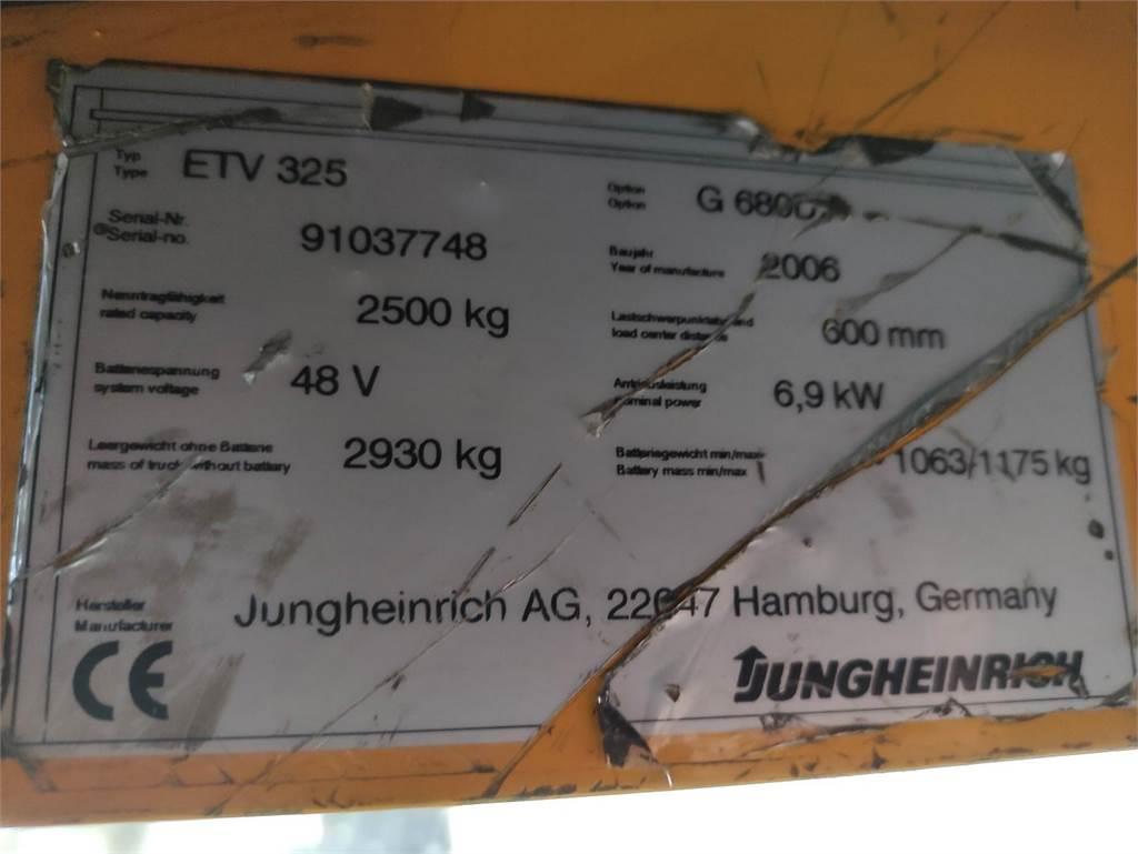 Jungheinrich ETV325 Työntömastotrukit