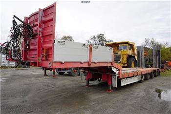 Damm 4 axle machine trailer with ramps and manual widen