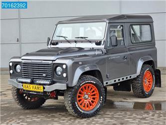 Land Rover Defender 2.2 Bowler Rally Intrax suspension Roll C
