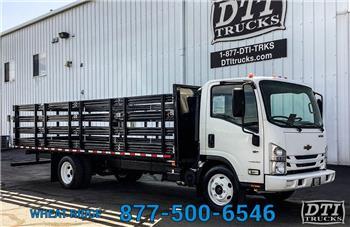 Chevrolet 4500HD Stakebed, 6.0L Gas, Auto