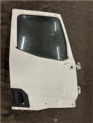 Renault T-SERIE RIGHT DOOR 7482702818
