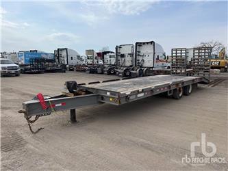  J C TRAILERS 30 ft T/A
