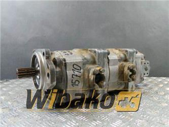 Komatsu Gear pump Komatsu WA400-1 705-56-34040