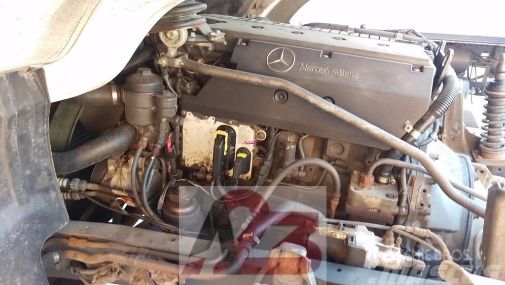  Silnik Mercedes-Benz Atego OM906LA Moottorit