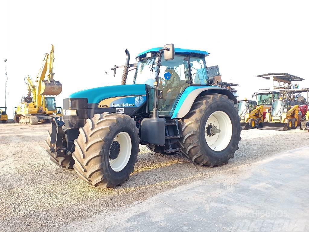New Holland TM 190 Traktorit