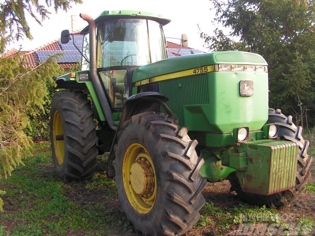 John Deere 4755 Traktorit